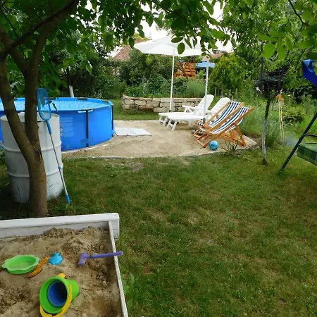 Affittacamere Ez Az *